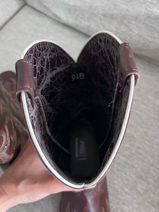 Ariat Legend Spirit Western Boot Brown Leather Studded Cross Size 9.5B - Picture 8 of 11